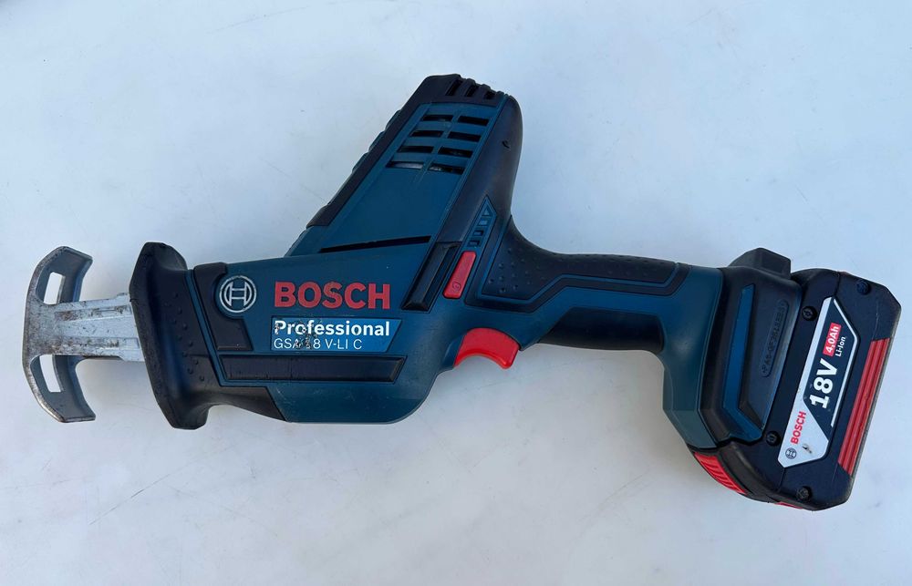 BOSCH GSA 18 V-Li C - Акумулаторен саблен трион 2x18V 4.0Ah