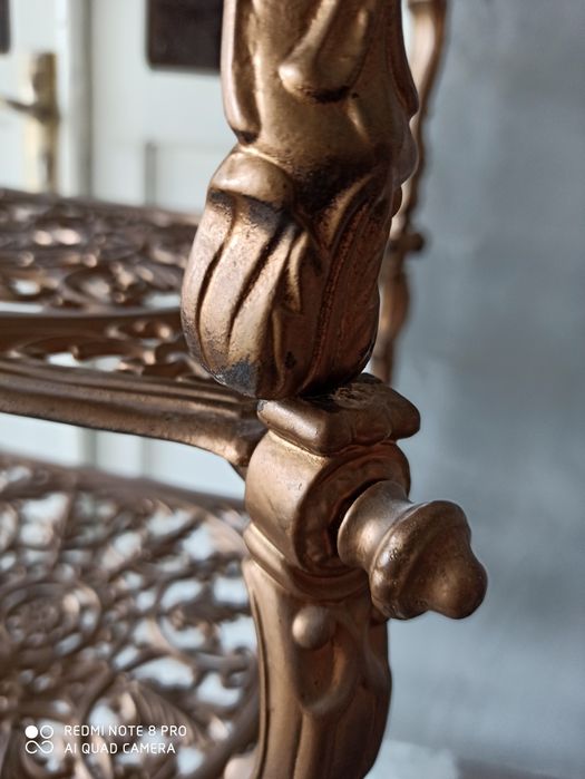 Старинная этажерка