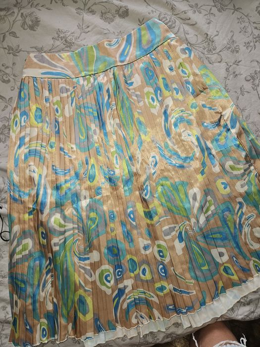 Сатенирана пола S