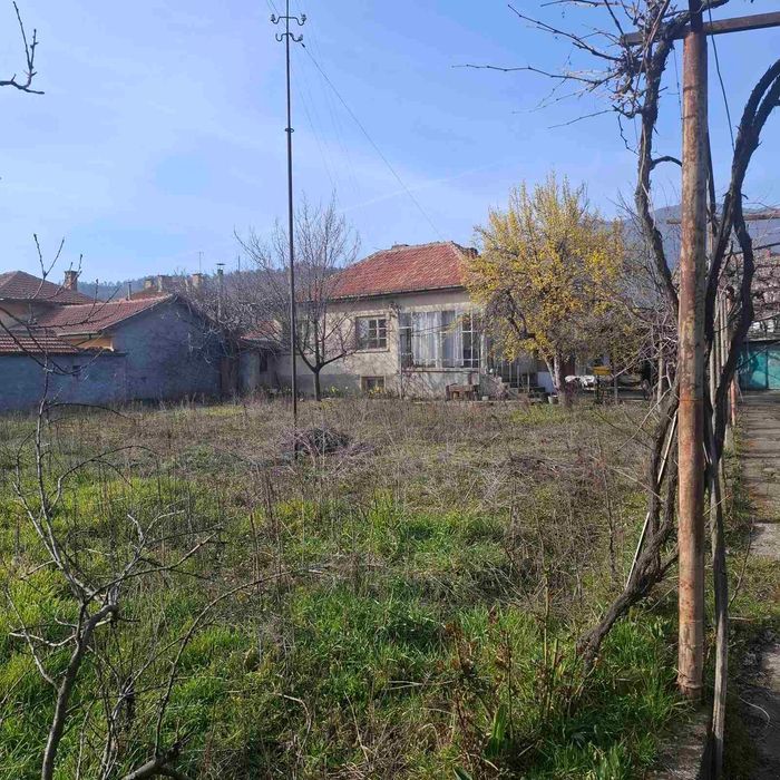 Продава се Къща в Казанлък - 110 кв.м за 301 €/кв.м - Снимка #3