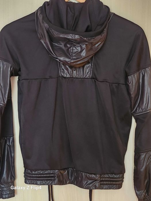 Яке Адидас размерS