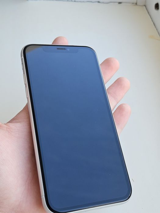 iPhone хр  в хорошем состоянии!