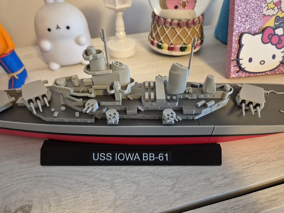 Macheta Navă de luptă USS IOWA BB-61