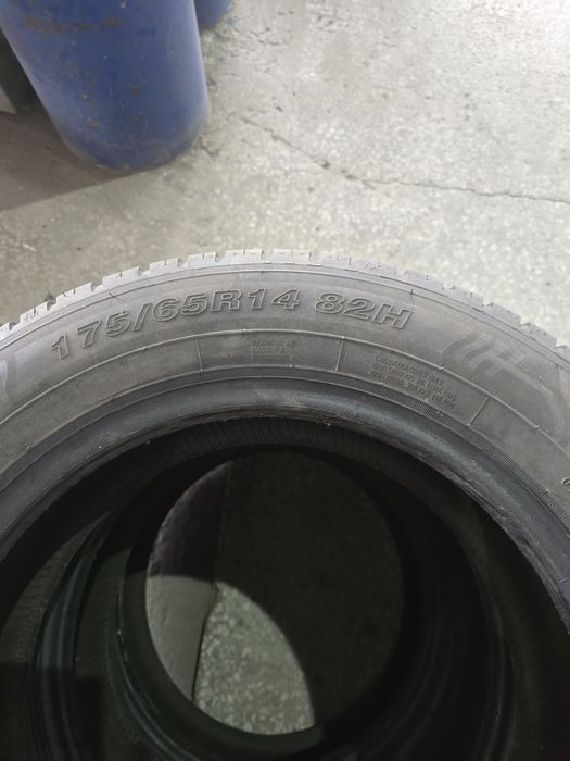 Продам 3 баллона 175/65R14