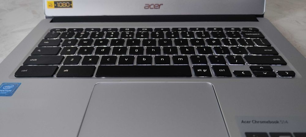 ACER premium chromebook 514