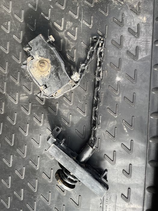 Лебедка/механизм для запаски Тойота Ленд Крузер 200: 40 000 тг ...