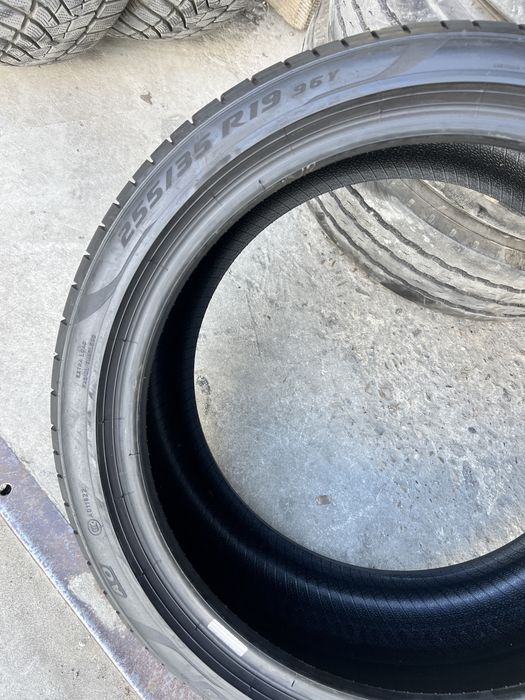 2 anvelope vara ca NOI 255/35/19 , Pirelli , 7 mm