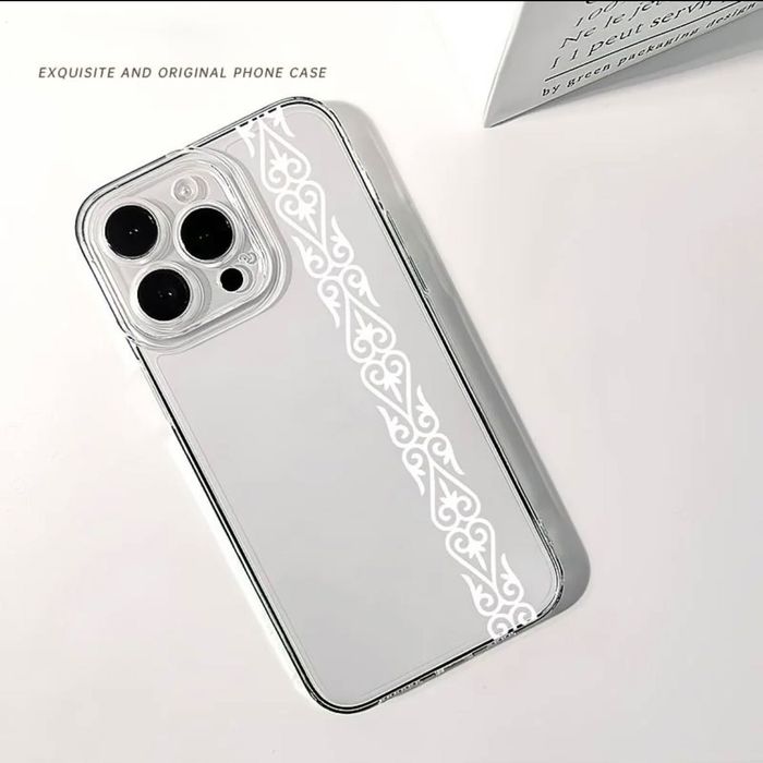 Чехол для iPhone с орнаментами