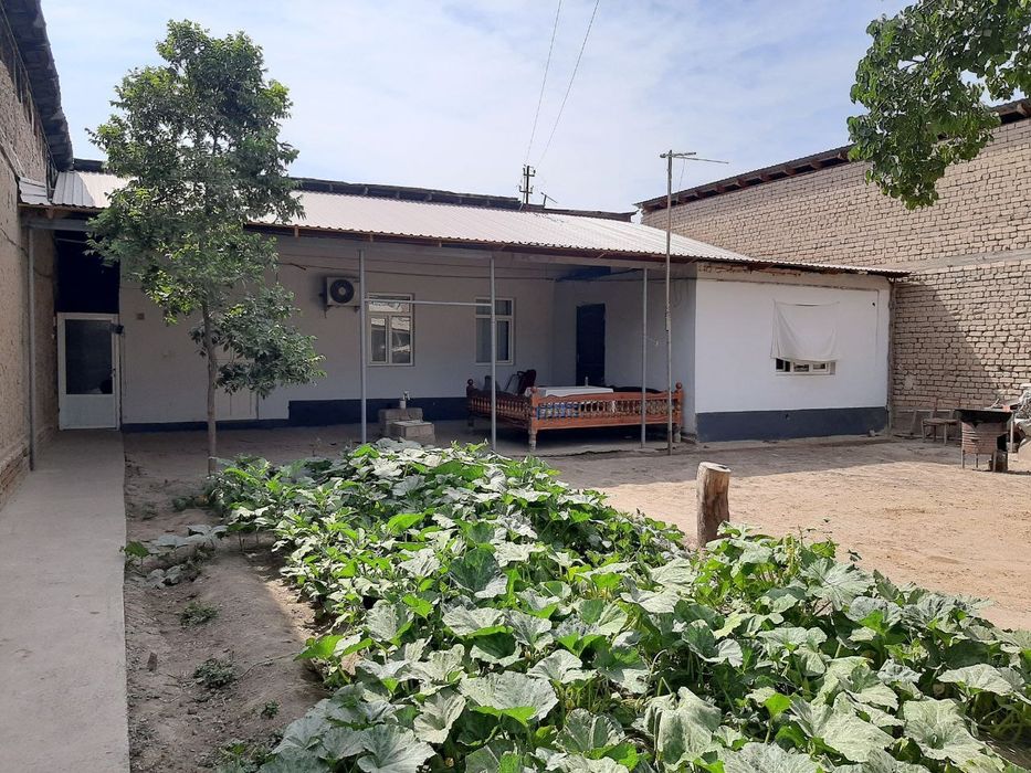 Сотилади ҳовли Чиғатойда