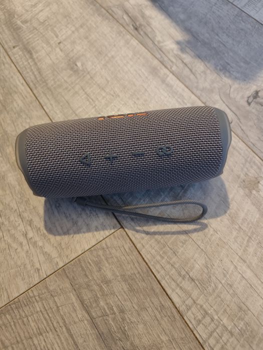 Boxa jbl flip 6 noua