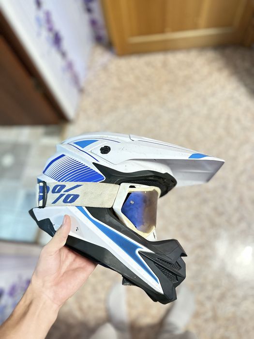 Продам мотошлем!