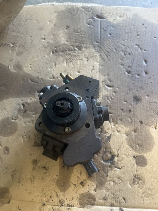 Pompa inalte presiune injectoe Opel Corsa D 1.3d 0445010157 95 CP