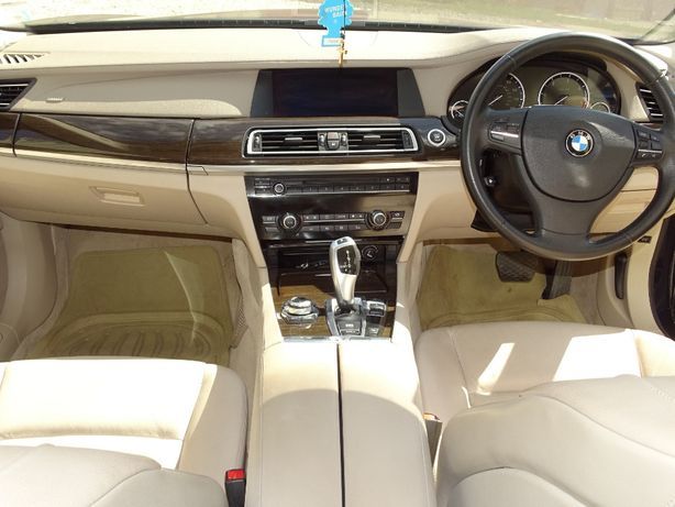 Dezmembrez BMW Seria7 730 740 F01 3.0d N57 2010 3.0d euro5 f01 f02