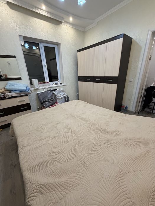 Продам спальний гарнитур