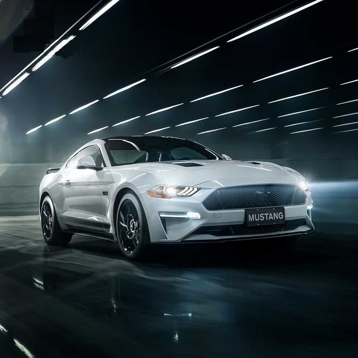 Комплект LED фарове за Форд Мустанг 2018- USA Mustang