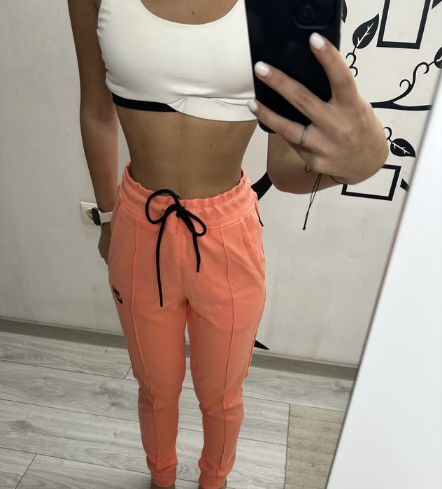 Nike Tech долнище