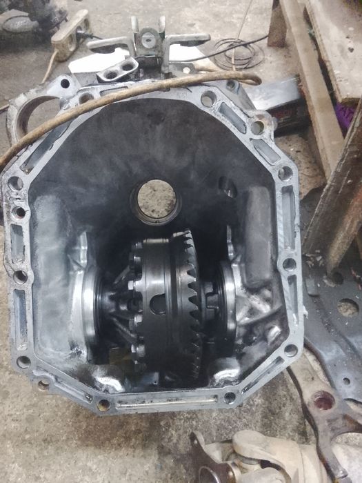 Продам редуктор на Субару Легаси