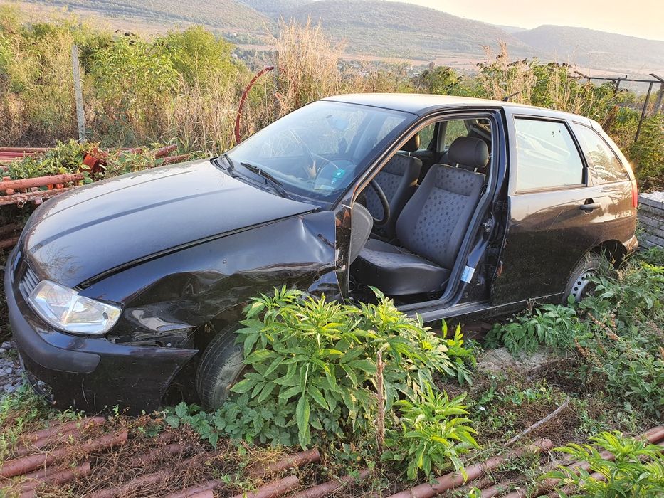 Сеат ибиза 1.9 sdi 2001 година