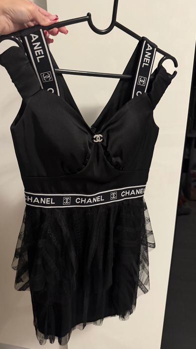 Chanel елегантна рокля в черно и бяло