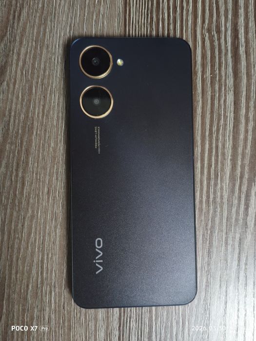 Смартфон OPPO Y03