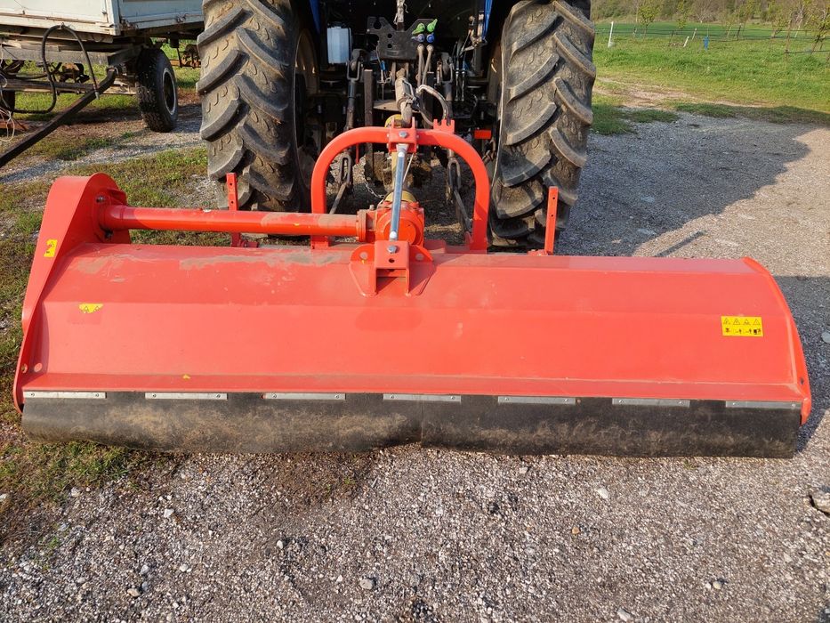 Прикачен навесен   Мулчер