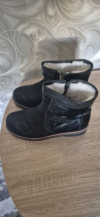 Продам мужские торбаза.