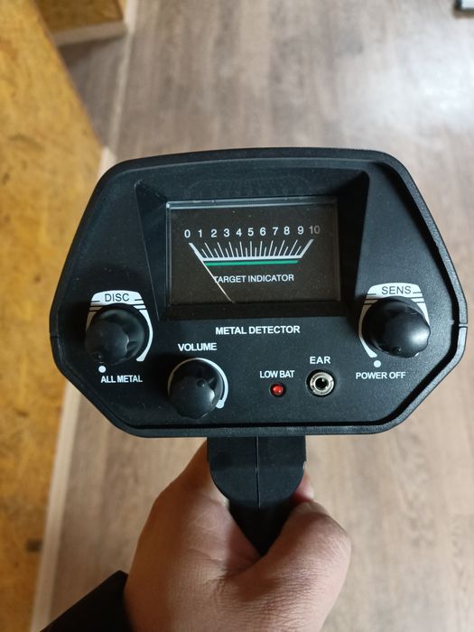 Продам металлоискатель