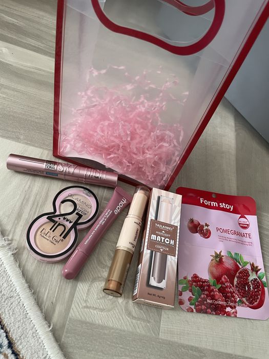 Косметикалық подарочный набор сатылады