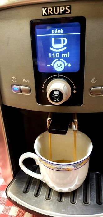 Aparat de cafea krups ea8050