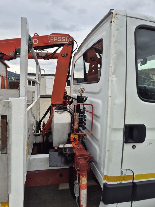 Iveco Daily 50C13 cu Macara Fassi F30, Benă Aluminiu