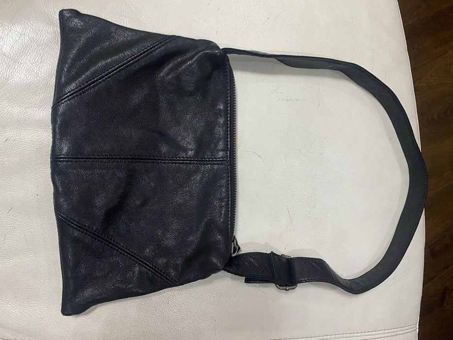 Сумка из натуральной кожи Kanishka