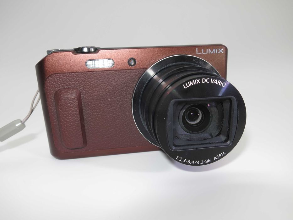 Panasonic Lumix TZ58 ултра компактен цифров фотоапарат с FULL HD, 18х оптичен зум, въртящ се дисплей за селфита, дигитална камера чисто НОВА