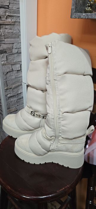 Зимни светли  боти