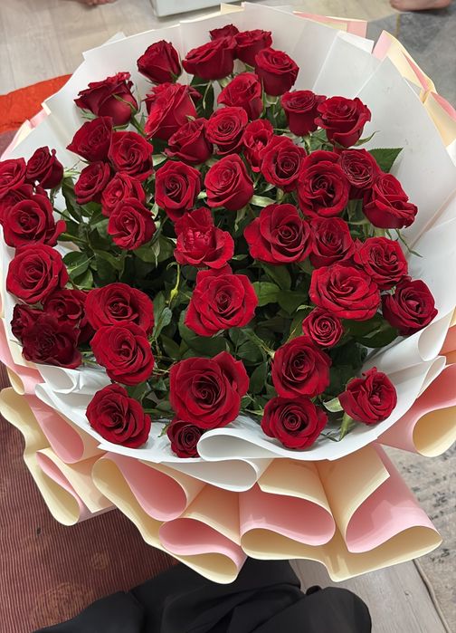 Метровые роза 51штук