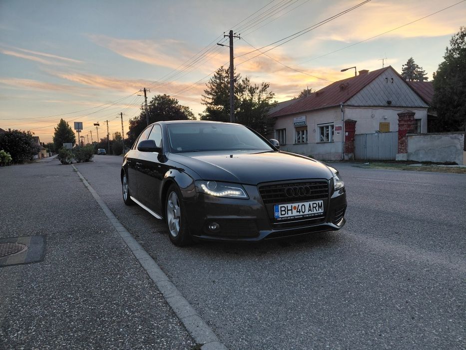 Vand audi pe benzina 1.8
