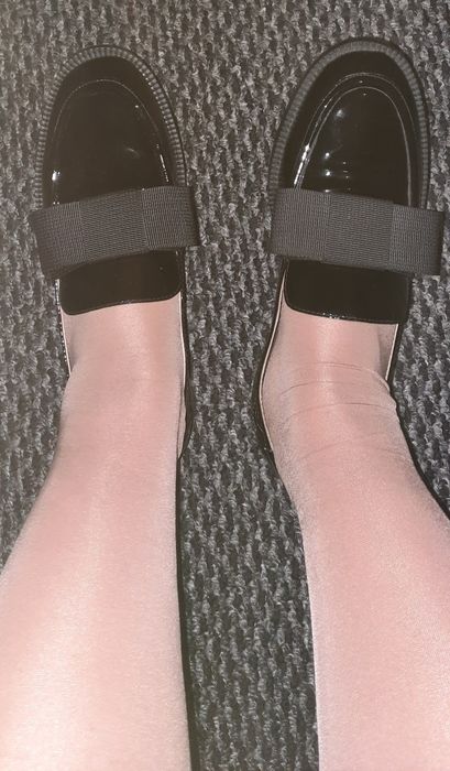 Продам новую обувь