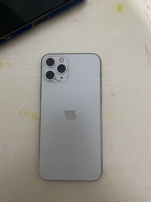 Продам айфон 11про