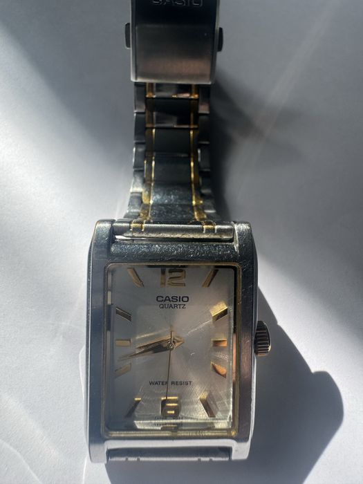 Продается часы CASIO в хорошем состояния