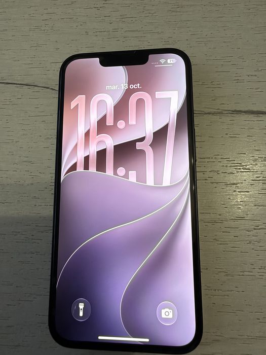 Vand IPHONE 13  Negru