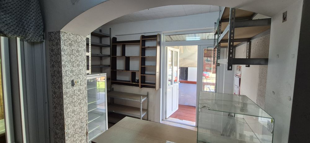 Inchiriez spatiu garsoniera