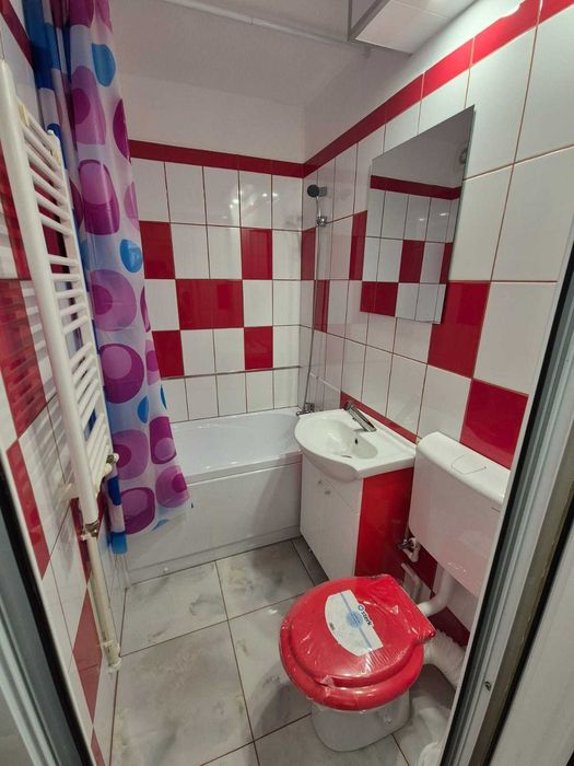 Închiriez apartament 2 camere
