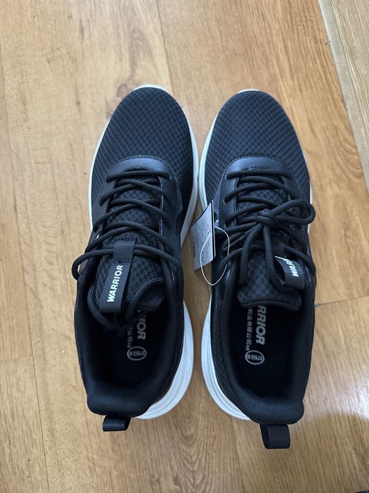 Новые кроссовки мужские