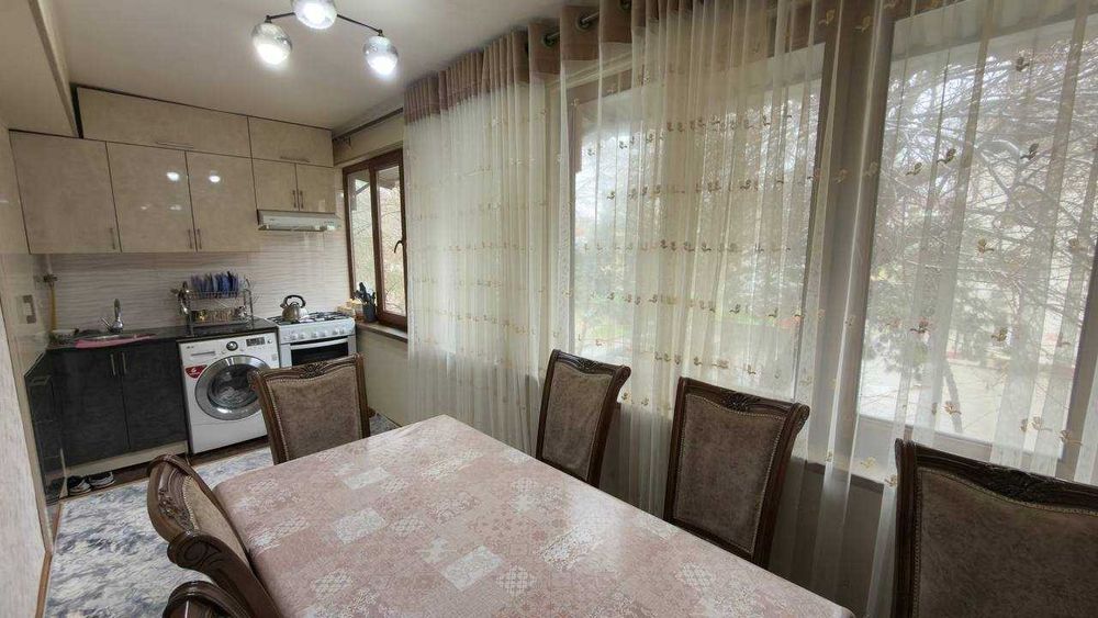 Срочно! Продаётся 3х комнатная квартира на Регистане!!!