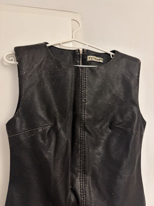 рокля Fetish с ефект естествена кожа