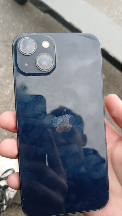 Vand iphone 13 85% santate baterie