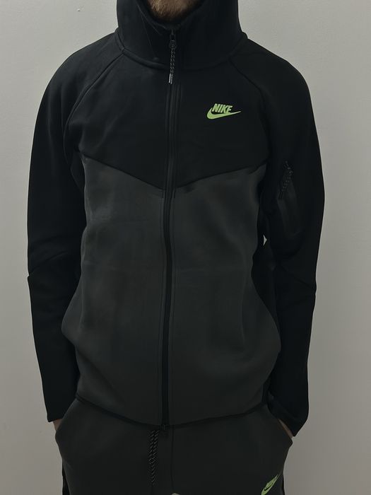 Nike Tech Fleece