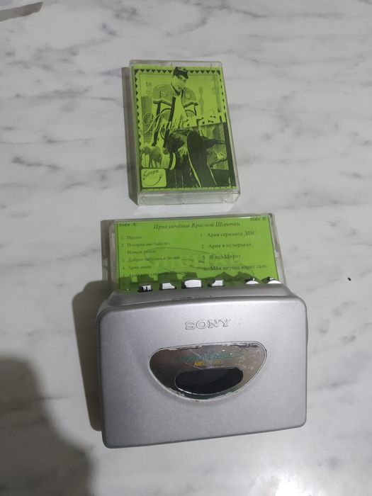 Кассетный плеер Sony