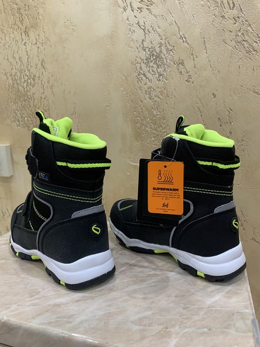 Боти за деца номер 24,25,28,29