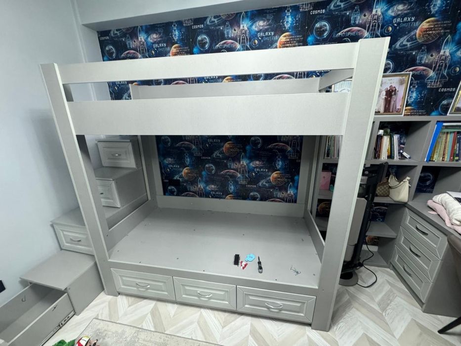 Продам детский спальный кроват