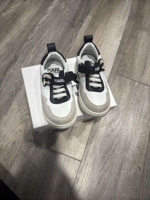 Детски обувки  UGG  dsqared polo Burberry Dsquared Karl Legerfel